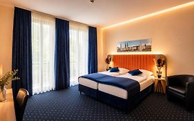 Hotel Commerz Hamburg By Uniqstay